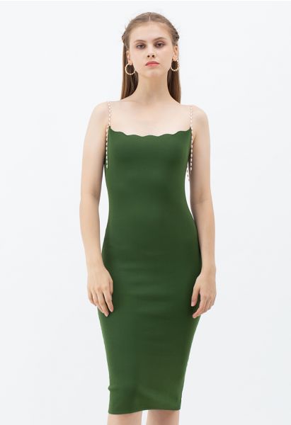 Vestido camisero de punto ajustado con tirantes de perlas en verde