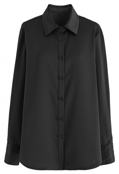 Camisa abotonada con acabado satinado en negro