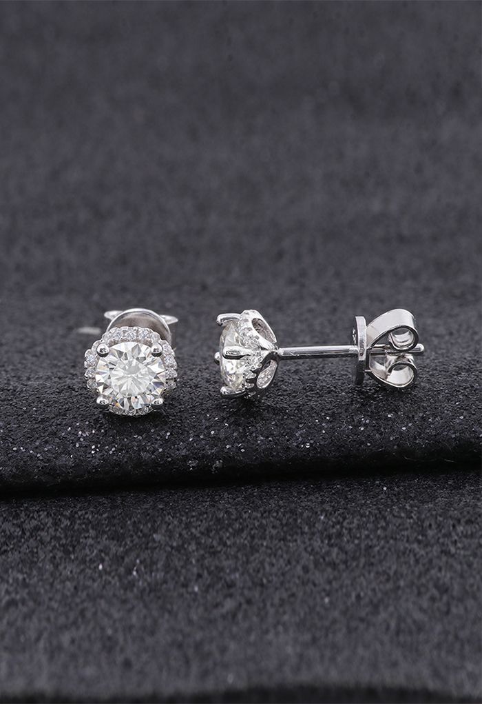 Espléndidos aretes de diamantes moissanite