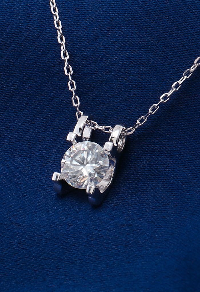 Collar de diamantes Moissanite con diseño insertado