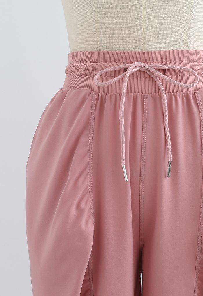 Joggers con detalle fruncido en la cintura con cordón en rosa polvoriento