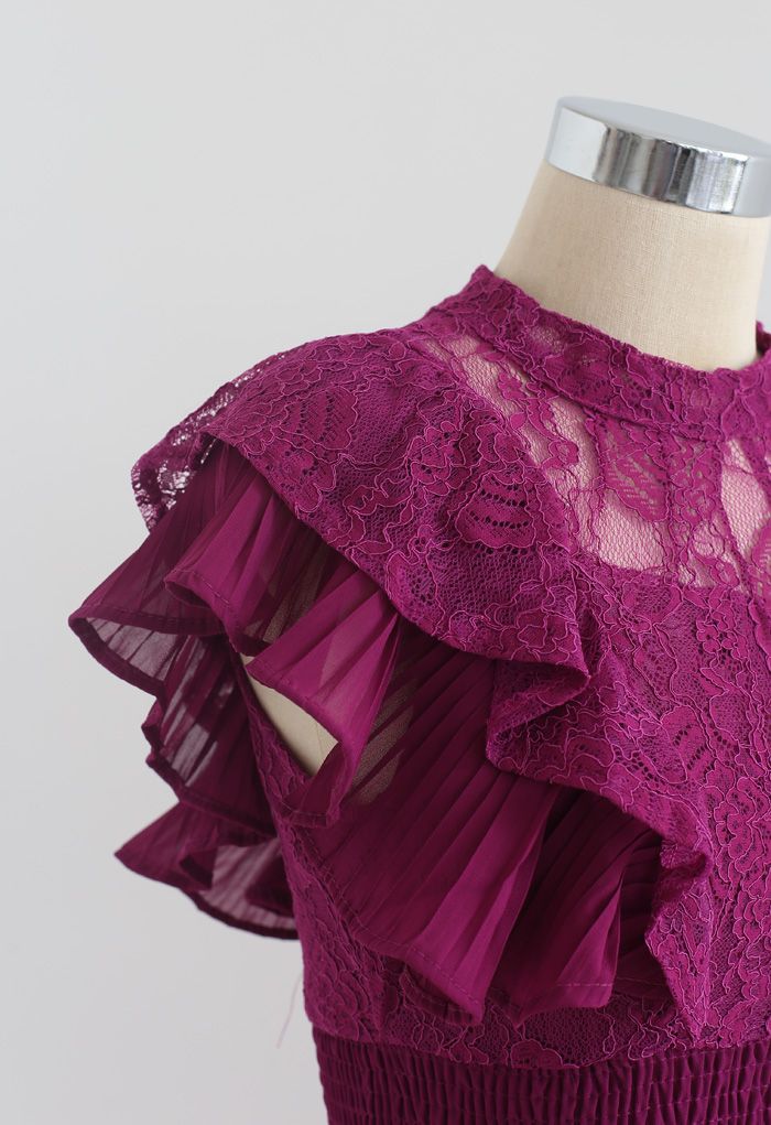 VESTIDO MIDI DE ENCAJE SIN MANGAS CON VOLANTES EN ESCALADA en magenta