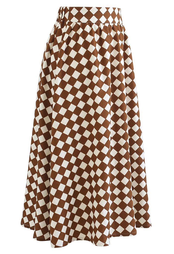 Falda midi marrón con estampado de rombos en contraste