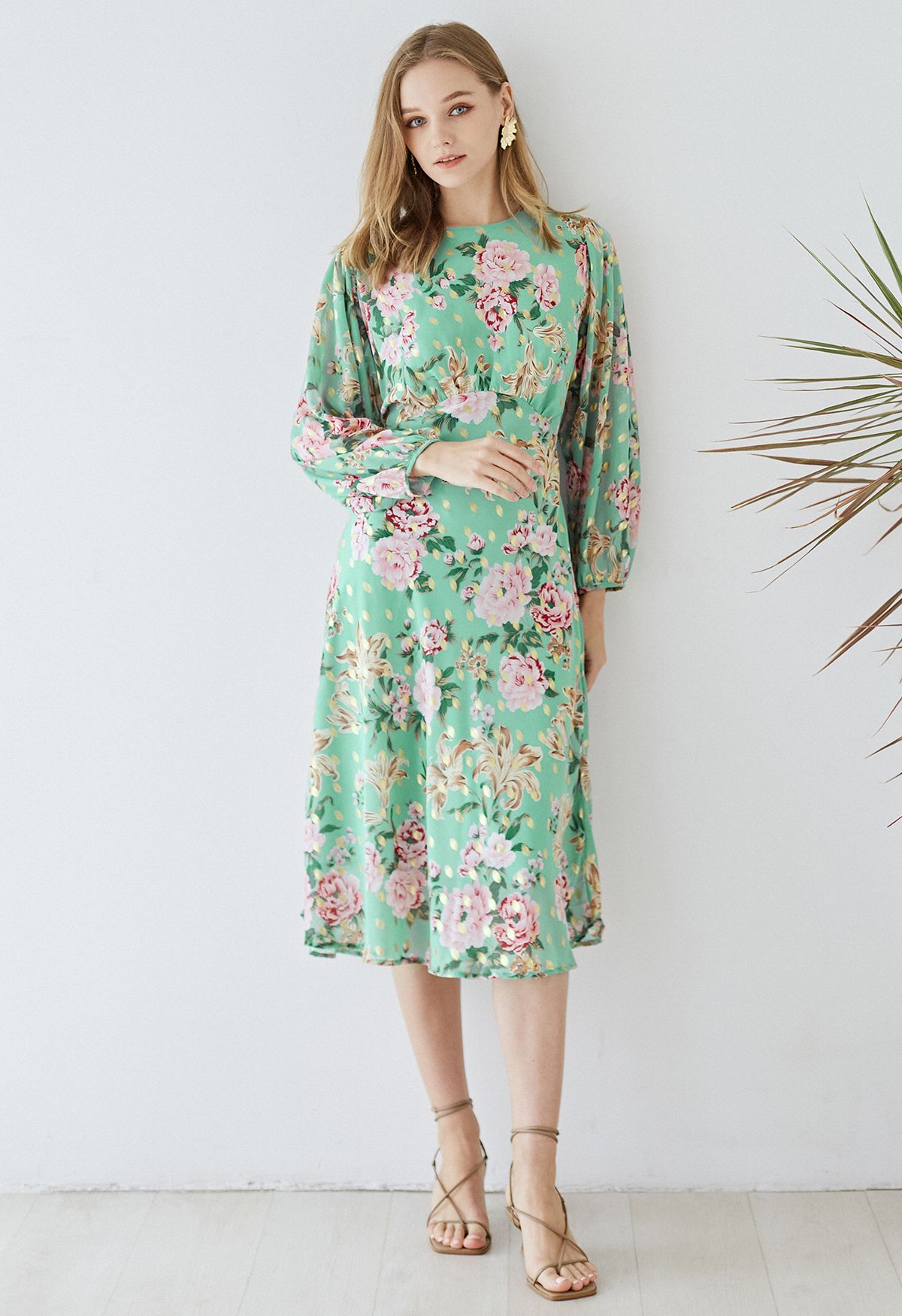 Vestido midi Floral to See con punto dorado en menta