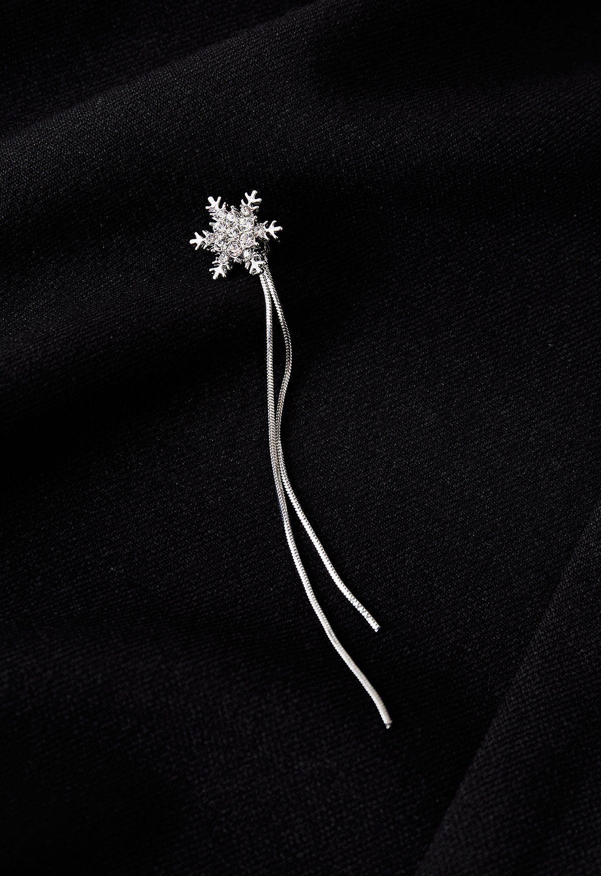 Aretes colgantes de copo de nieve con diamantes deslumbrantes