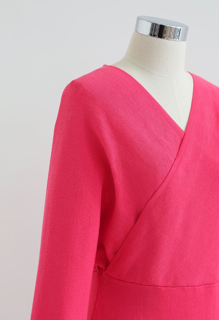 VESTIDO MIDI DE PUNTO ENVOLVENTE CON MANGA MURCIÉLAGO EN ROSA FUERTE