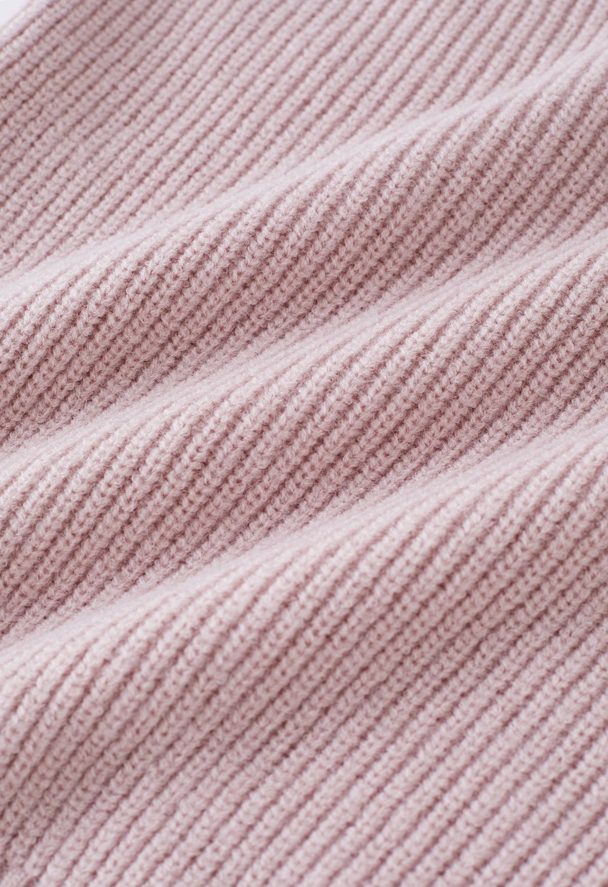 Suéter de punto acanalado con bufanda desmontable en rosa polvoriento