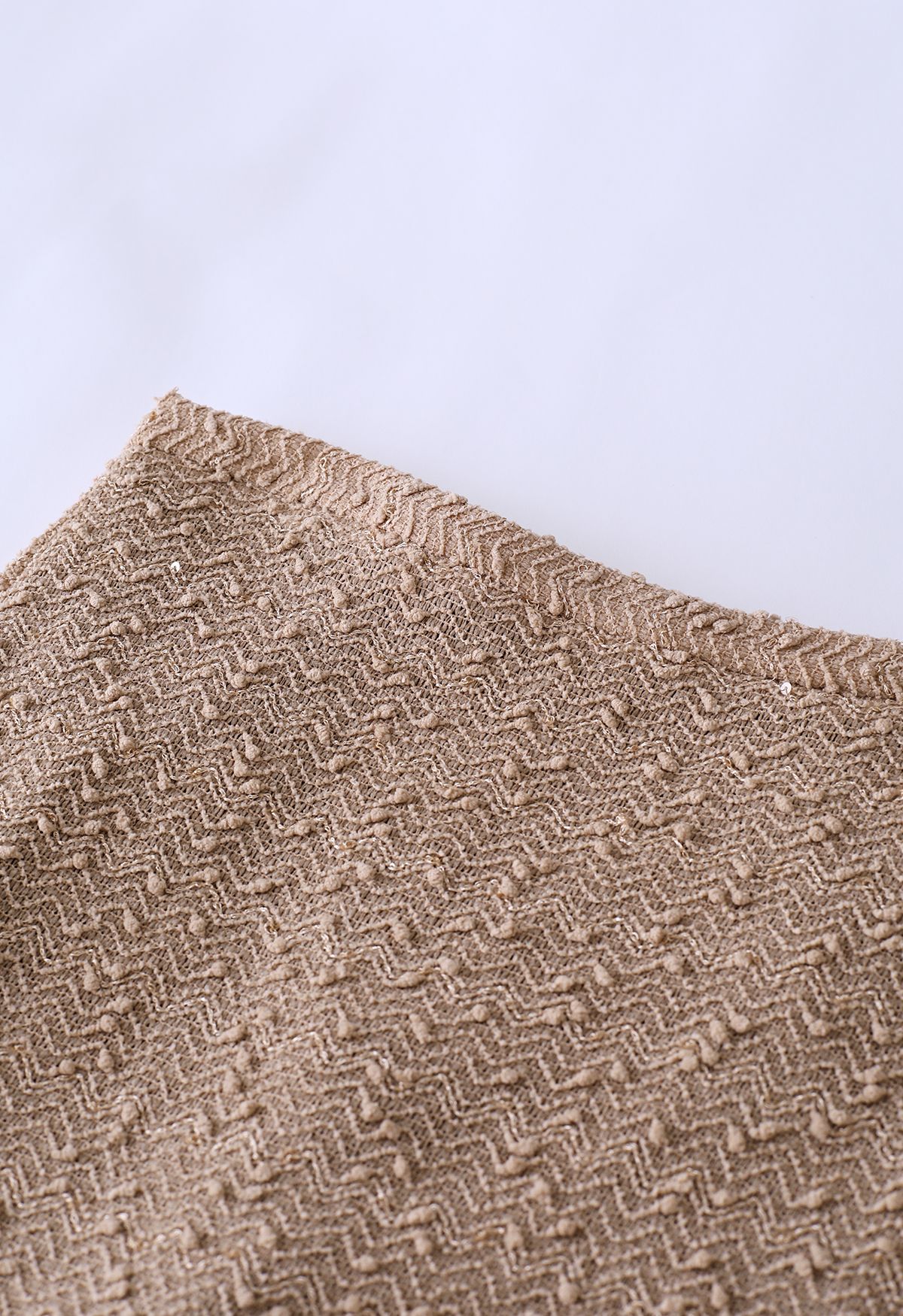 Falda larga lápiz con textura ondulada punteada en tostado