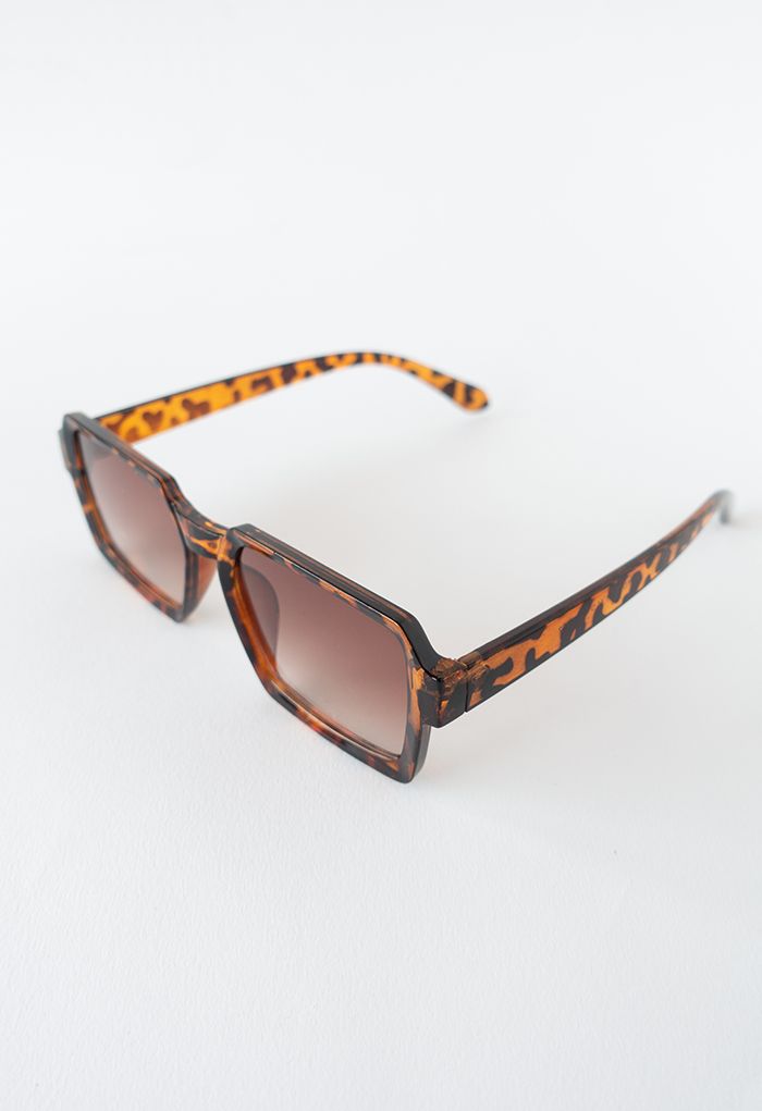 Gafas de sol con montura cuadrada y borde completo en leopardo