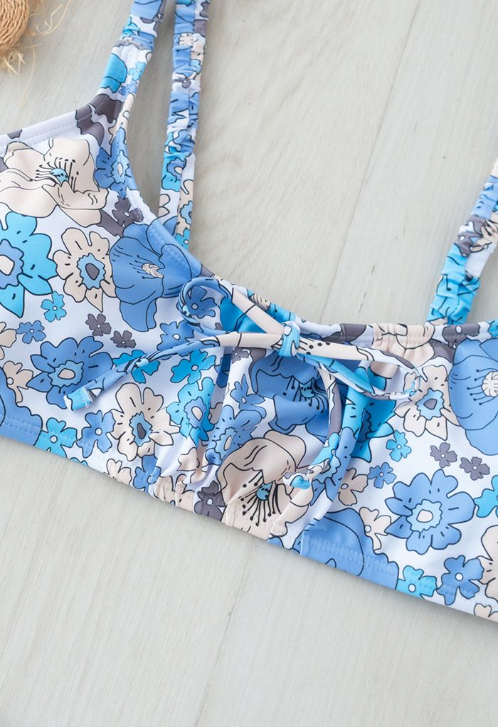 Conjunto de bikini con estampado de flores de dibujos animados