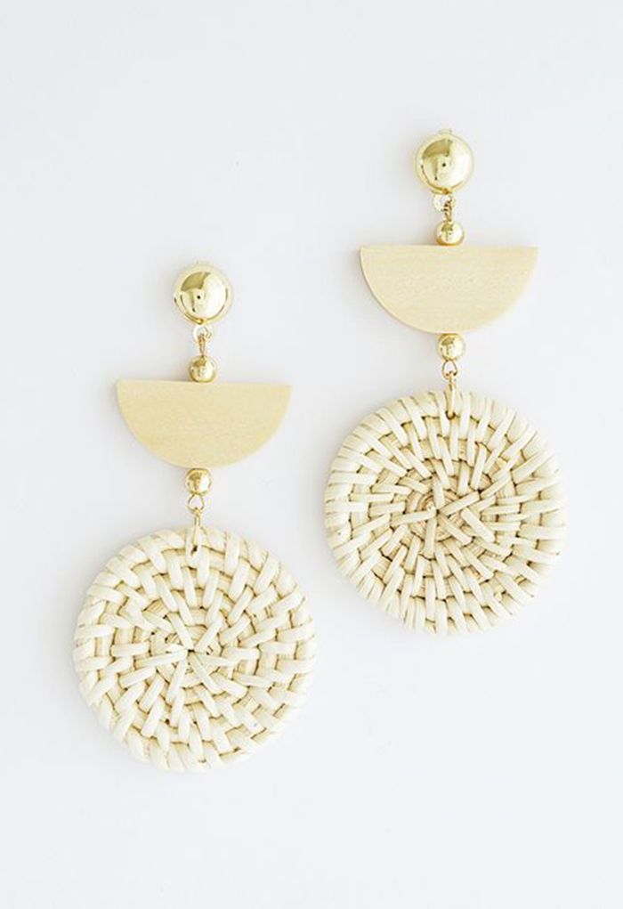 Aretes de tejido de paja de madera orgánica