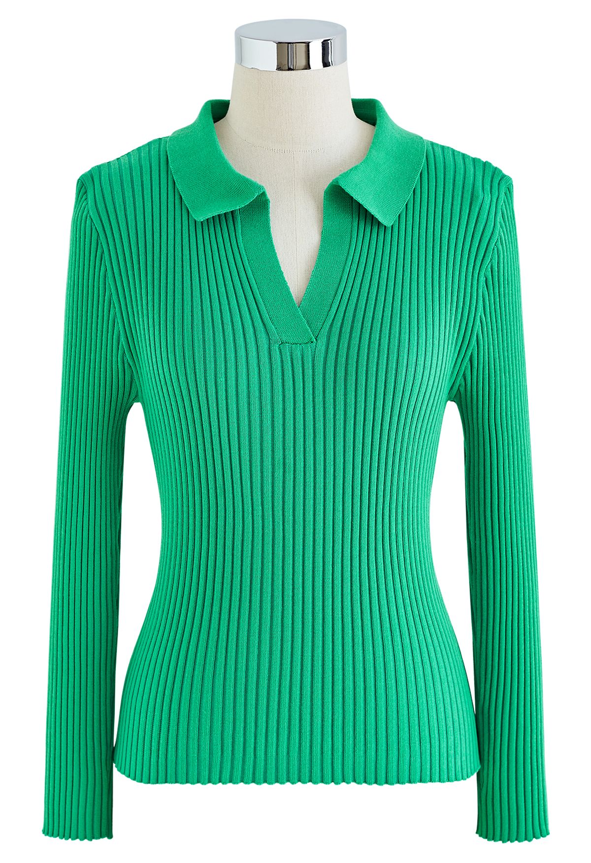 Conjunto de top de punto con cuello en V y falda plisada en verde