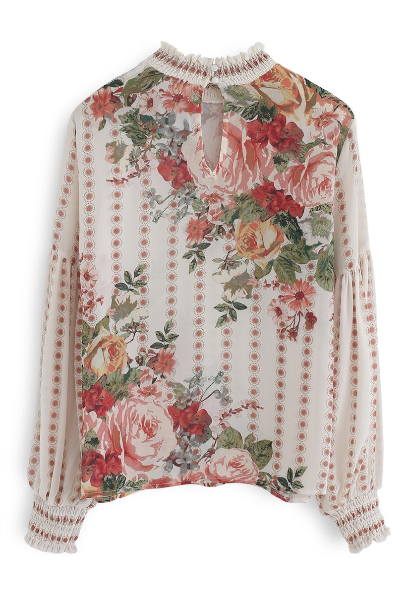 Blusa floral de lujo en jardines