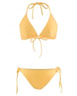 Conjunto de bikini halter con cordón autoatado en amarillo