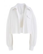 Conjunto de camisa y top corto de tirantes con cuello en V en blanco
