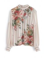 Blusa floral de lujo en jardines